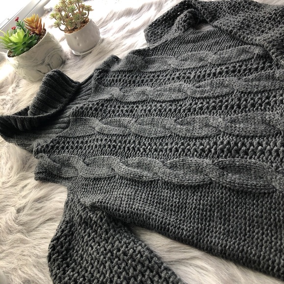 2/$30 ALL ITEMS WILL BE GONE BEFORE HOLIDAY AND NEGOTIABLE/BUY NOW! AE Sweater - Picture 2 of 3